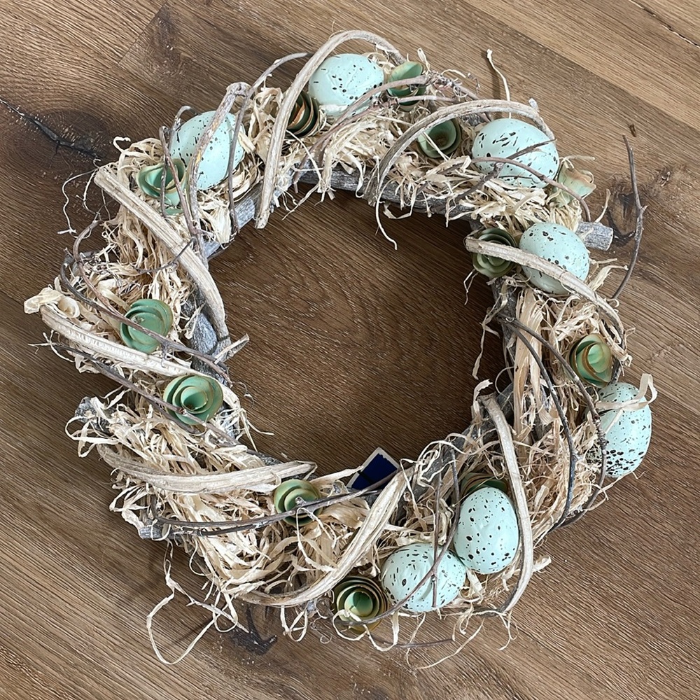 14” Faux Flower & Easter Egg Wood Curl Wreath – Pastel Spring Charm! 🌸🥚✨